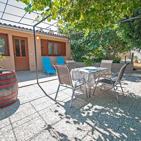 Apartman Kirac Помер Екстер'єр фото